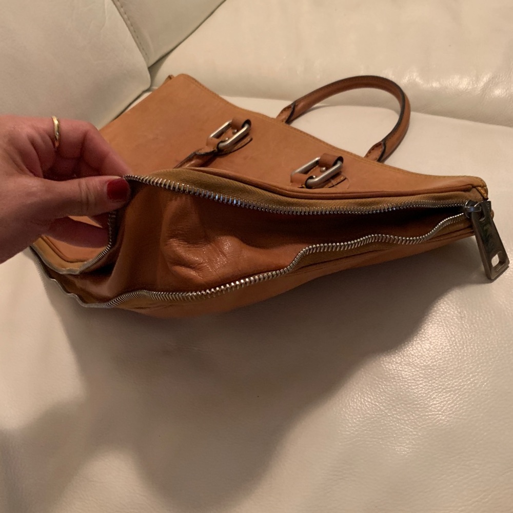 Marc Jacobs purse - Picture 5 of 5